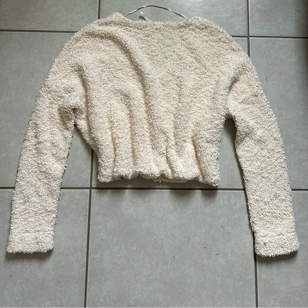 Free People Popcorn Pullover sweater in a cream color - Picture 7 of 9